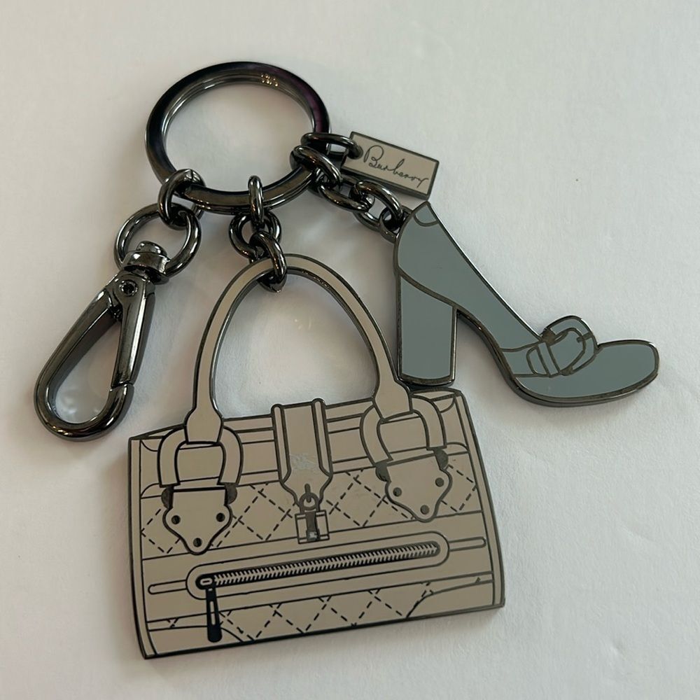 NWOT Burberry Plaid Purse and Heel Keychain FOB Tigger Snap Purse Charm